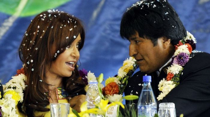 oh my god twitter doesn’t include alt text from images in their API