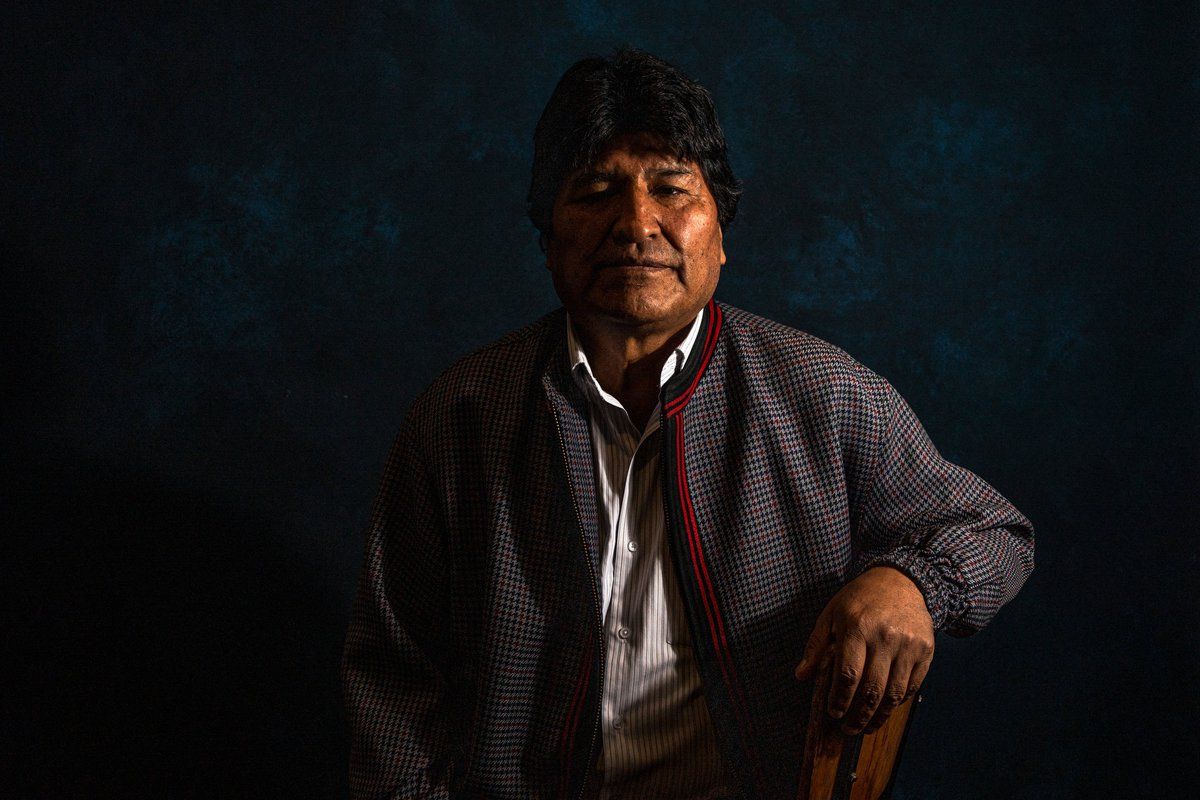 oh my god twitter doesn’t include alt text from images in their API